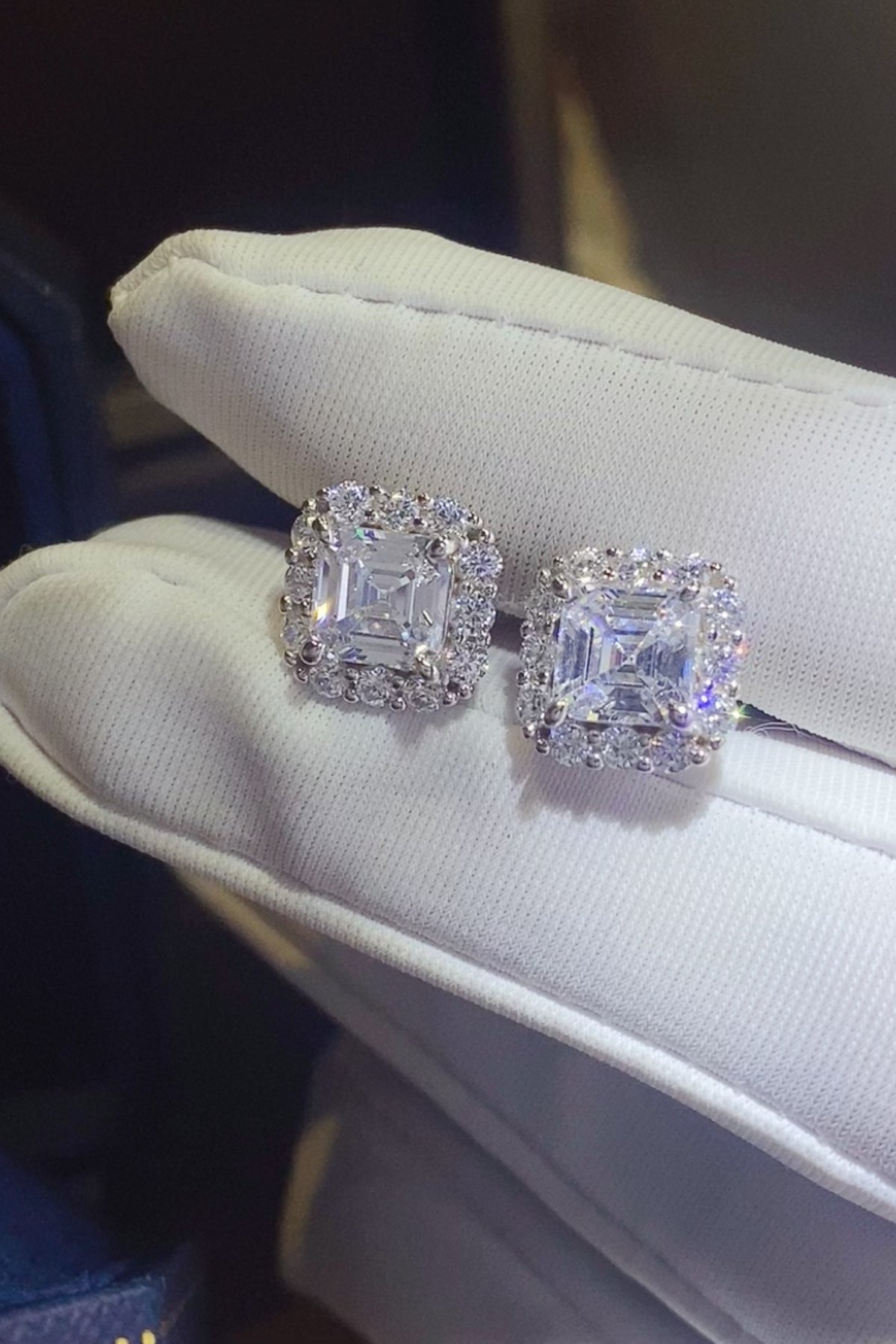 2 Carat Moissanite 925 Sterling Silver Stud Earrings.